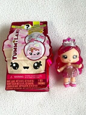 Yummiland Body Scents Blind Bag & Bianca Bubblegum Scented Doll No Lip Gloss